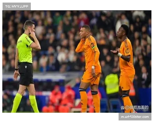 拜仁赛季15轮不败积41分，领先优势扩大至11分