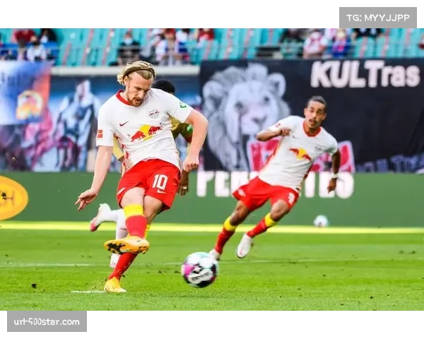 德甲裁判委员会会议明确新规,将对禁区内定位球攻防犯规严格判罚 德甲裁判委员会会议明确新规,将对禁区内定位球攻防犯规严格判罚